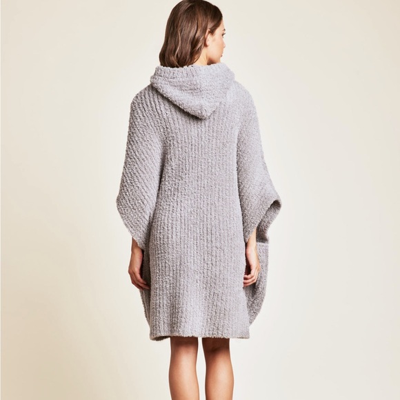 Barefoot dreams The Cozy Hooded Poncho Blanket - Picture 3 of 7